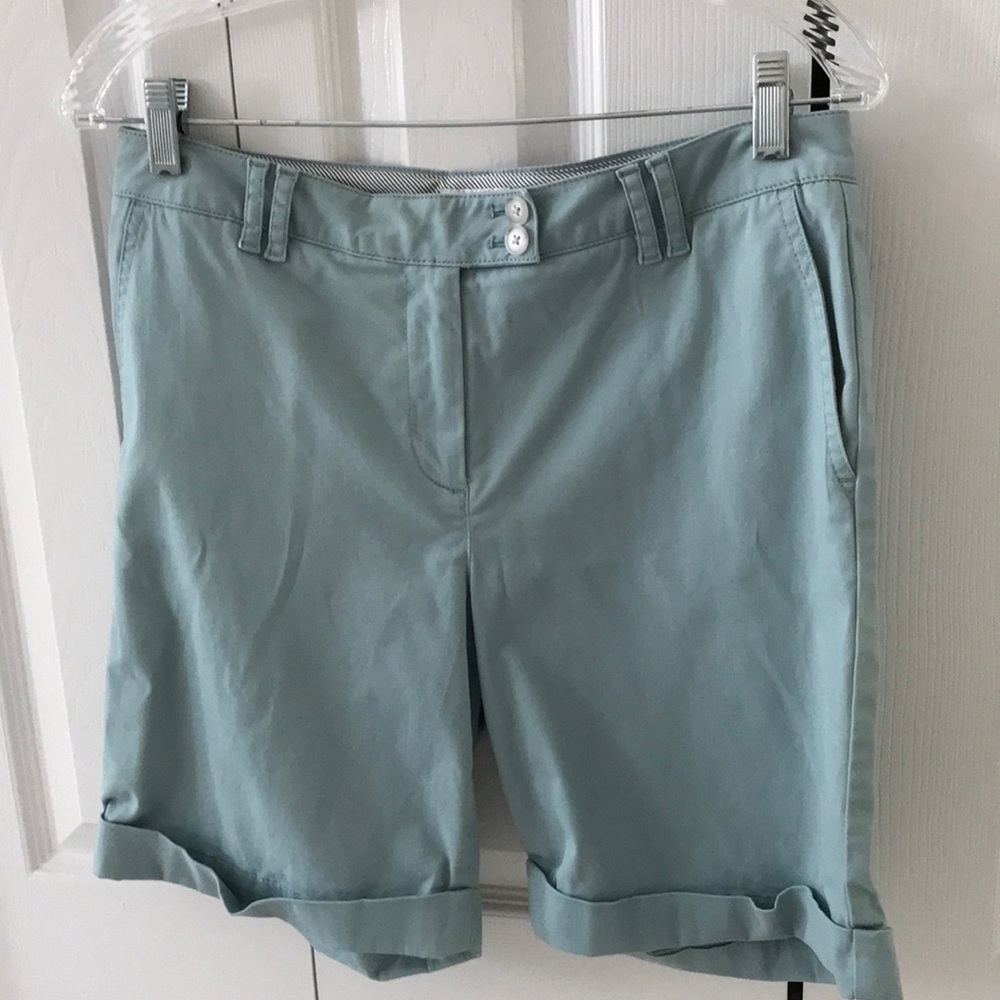 J Jill Live-In Chino Cuffed Shorts, size 6, blue